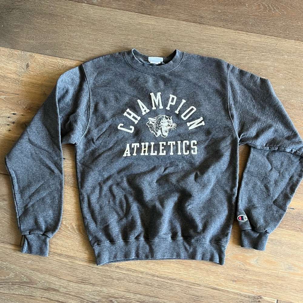 Champion Athletics Grey Crewneck Unisex Sweatshirt Lion Size Small